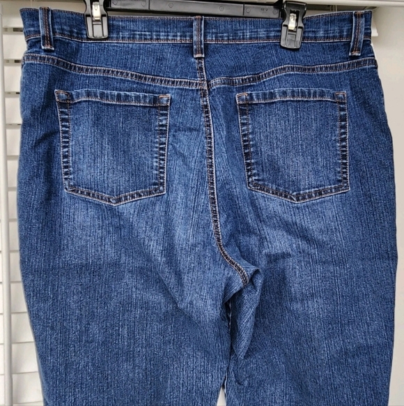 Gloria Vanderbilt Amanda All Around Slimming Effect Capri Jeans Pants Size 16 - Picture 8 of 16